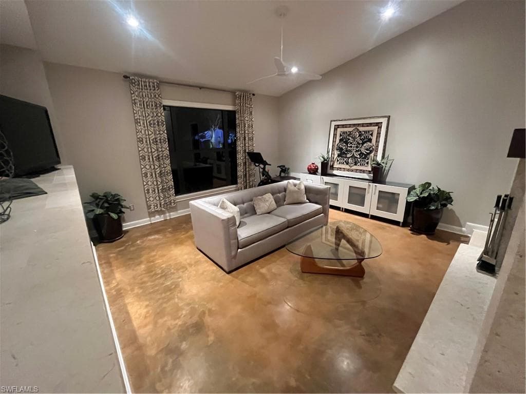 240 Nottingham DR-1