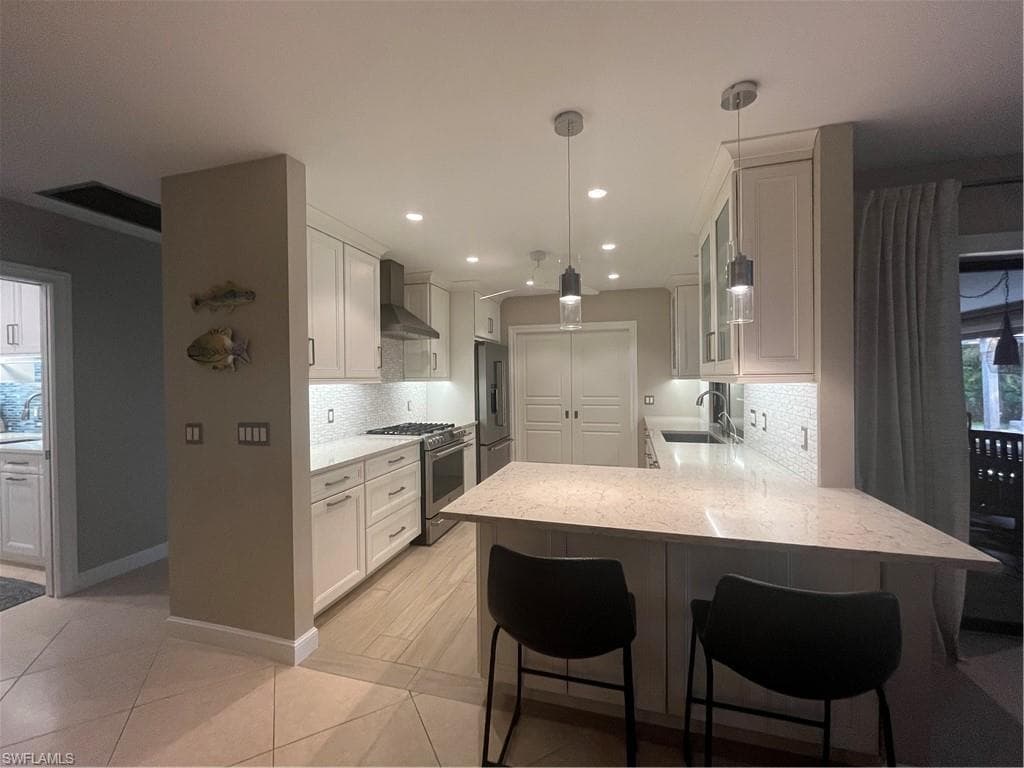240 Nottingham DR-3