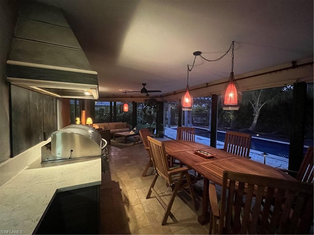 240 Nottingham DR-7