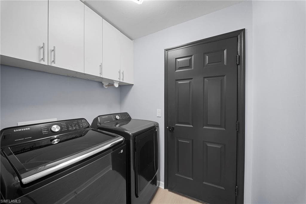 15624 sunny crest LN-27