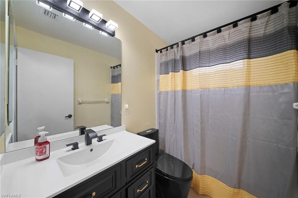 15624 sunny crest LN-23