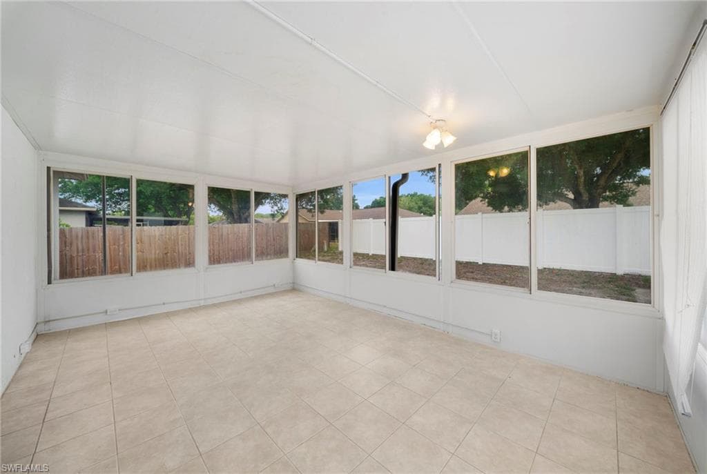 15624 sunny crest LN-29
