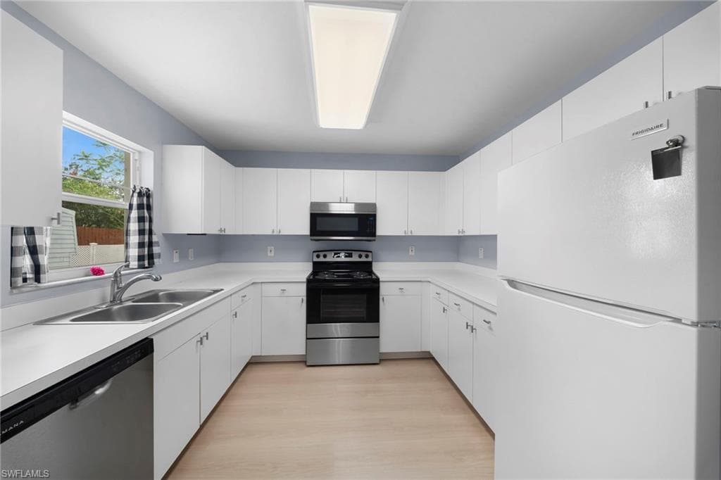 15624 sunny crest LN-13