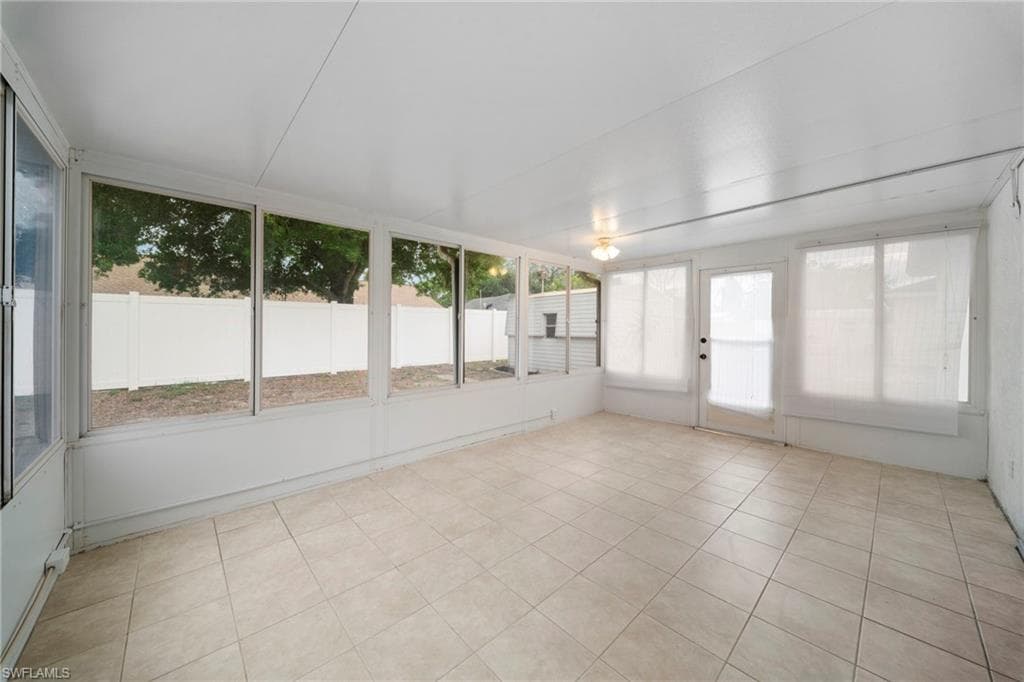 15624 sunny crest LN-30