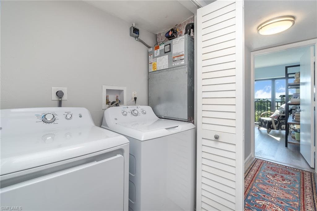 2810 Estero BLVD 511-22
