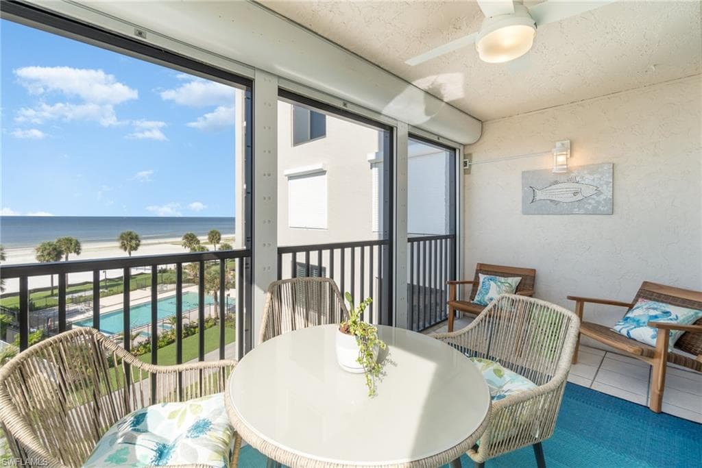 2810 Estero BLVD 511-12