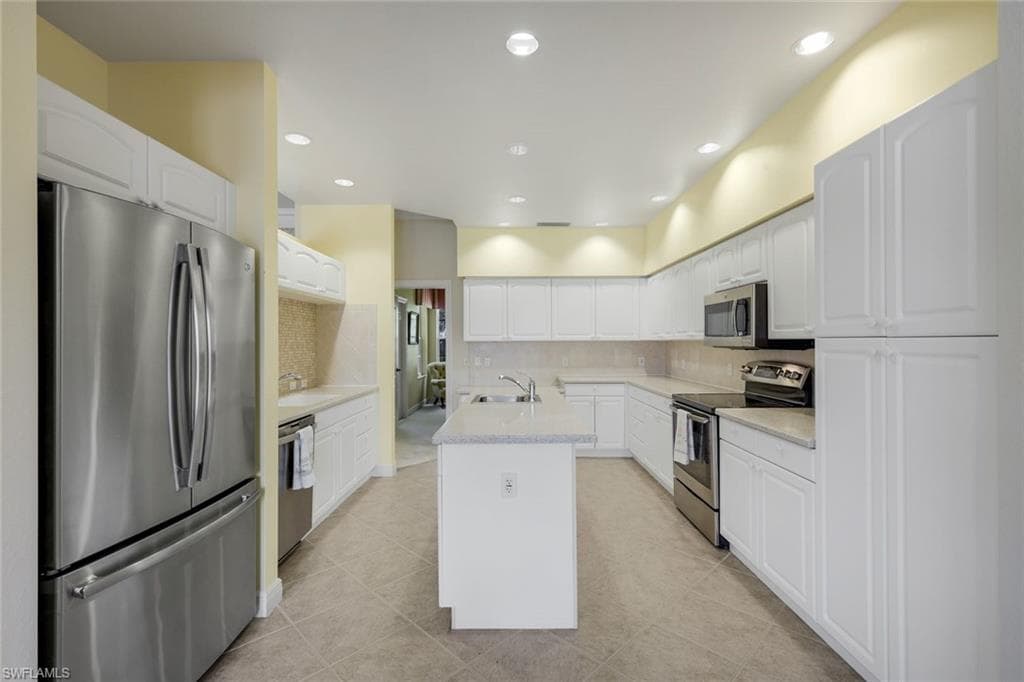 4815 Aston Gardens WAY B202-10