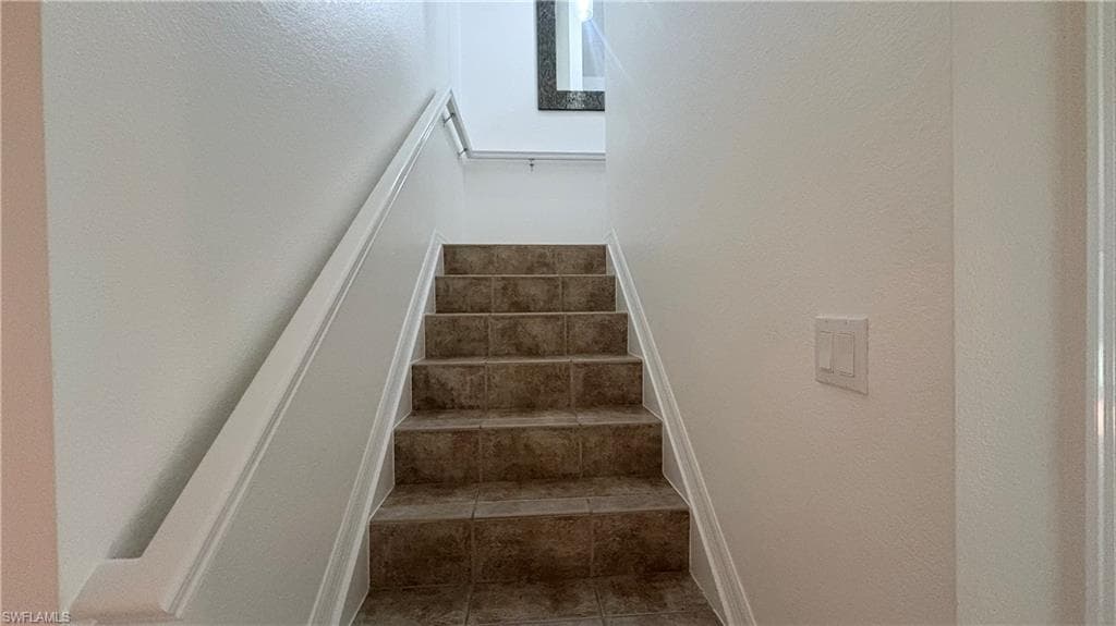 9064 Gervais CIR 105-9
