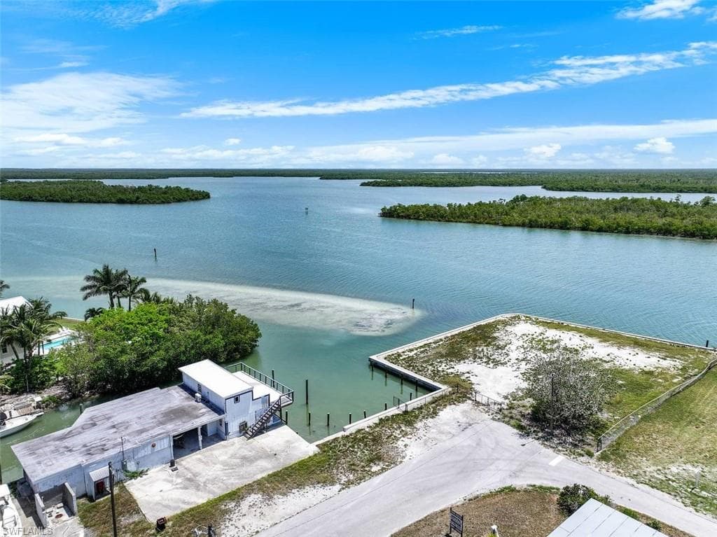 407 Mango AVE 1-23