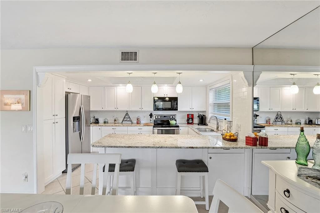 84 Georgetown BLVD 84-6