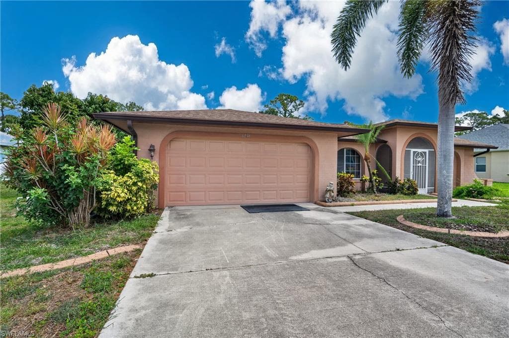 6731 Eagle Tree CT-26