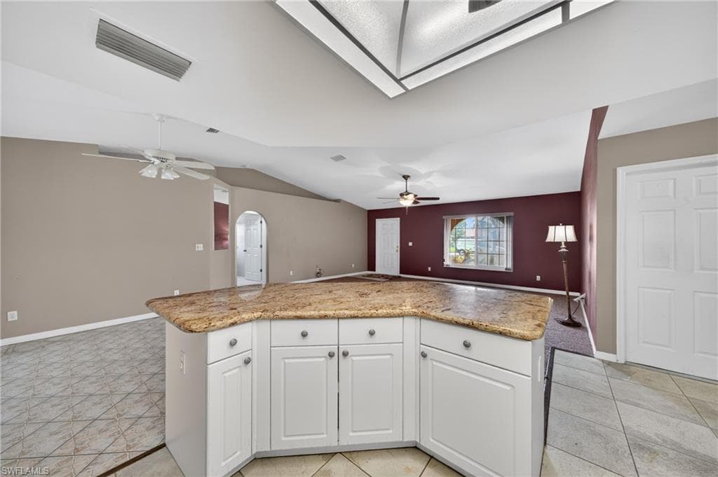 6731 Eagle Tree CT-11