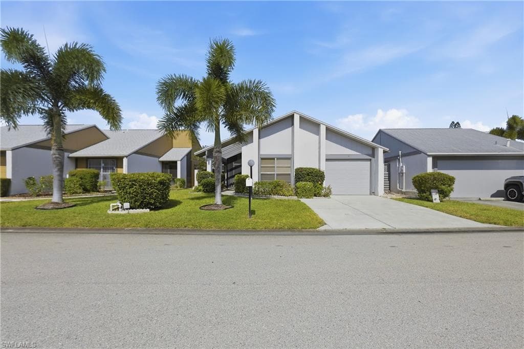9753 Maplecrest CIR-5
