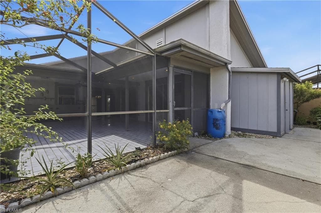 9753 Maplecrest CIR-29