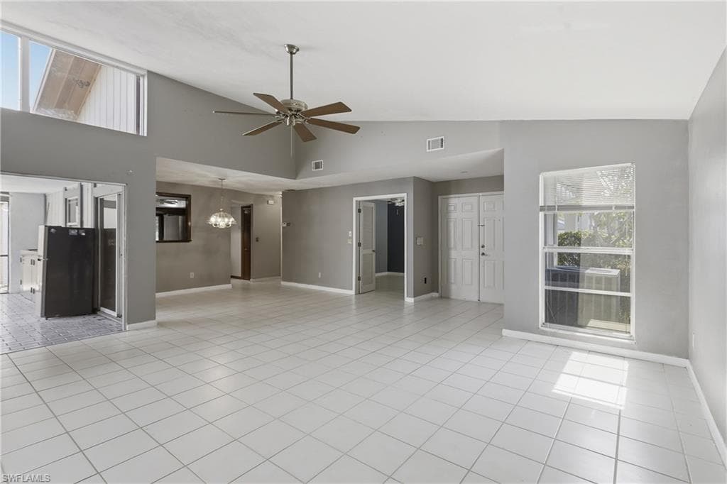 9753 Maplecrest CIR-9