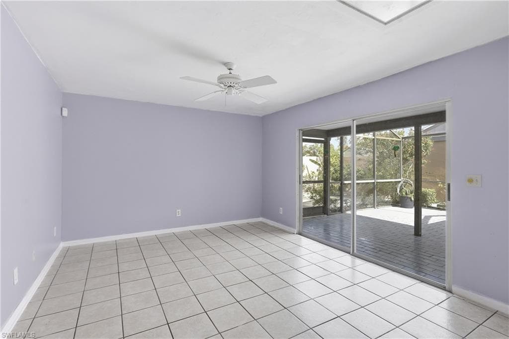 9753 Maplecrest CIR-14