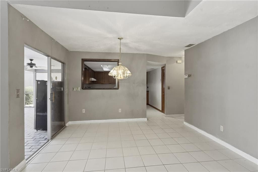 9753 Maplecrest CIR-10