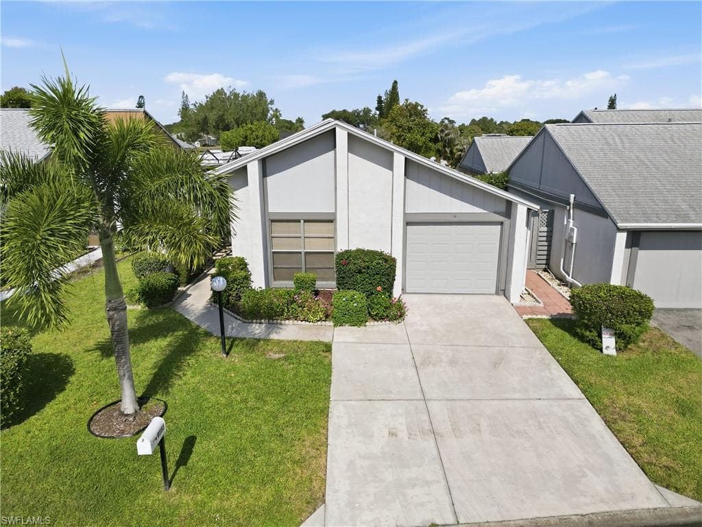 9753 Maplecrest CIR-30