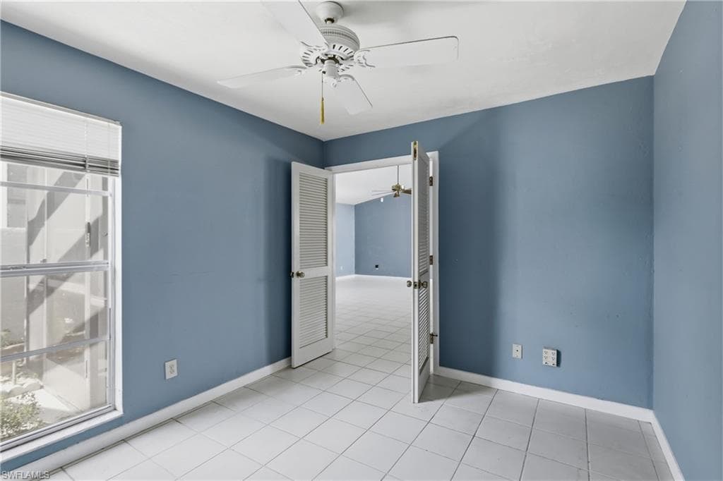 9753 Maplecrest CIR-20