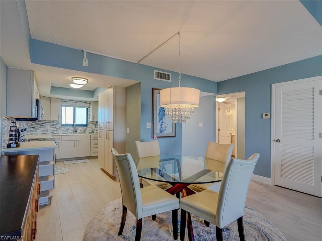 6100 Estero BLVD 5D-6