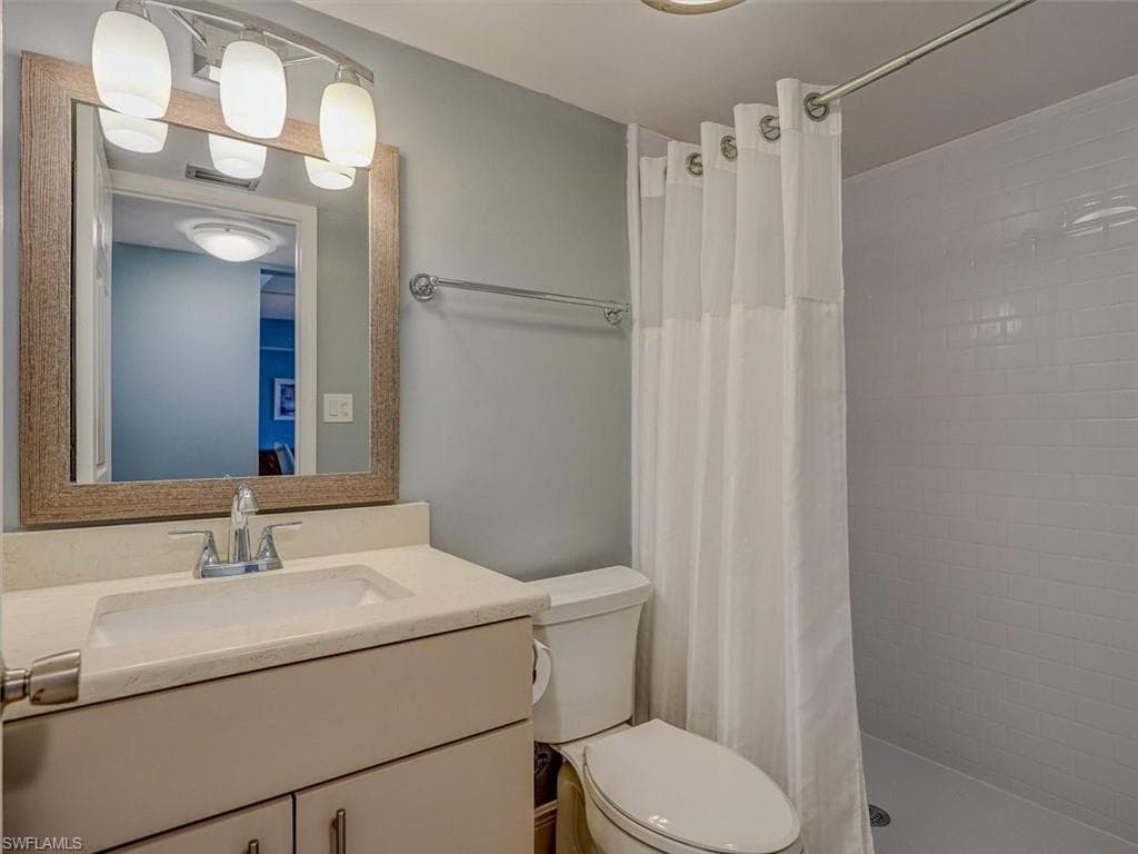 6100 Estero BLVD 5D-27