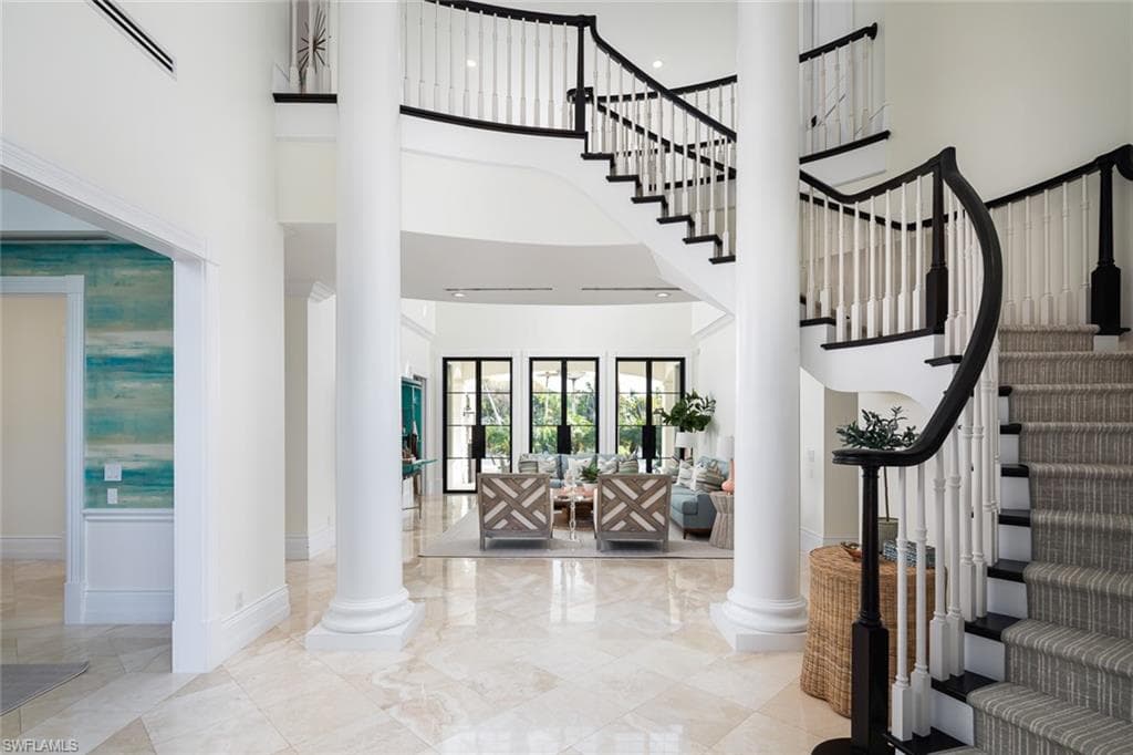 2595 Half Moon WALK-3