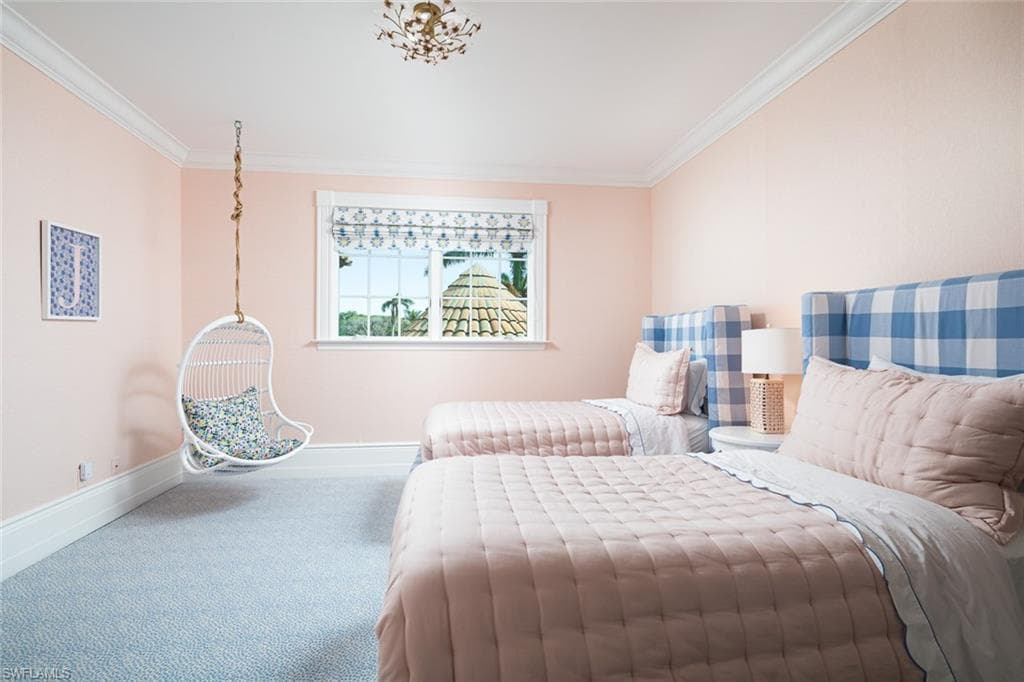 2595 Half Moon WALK-24