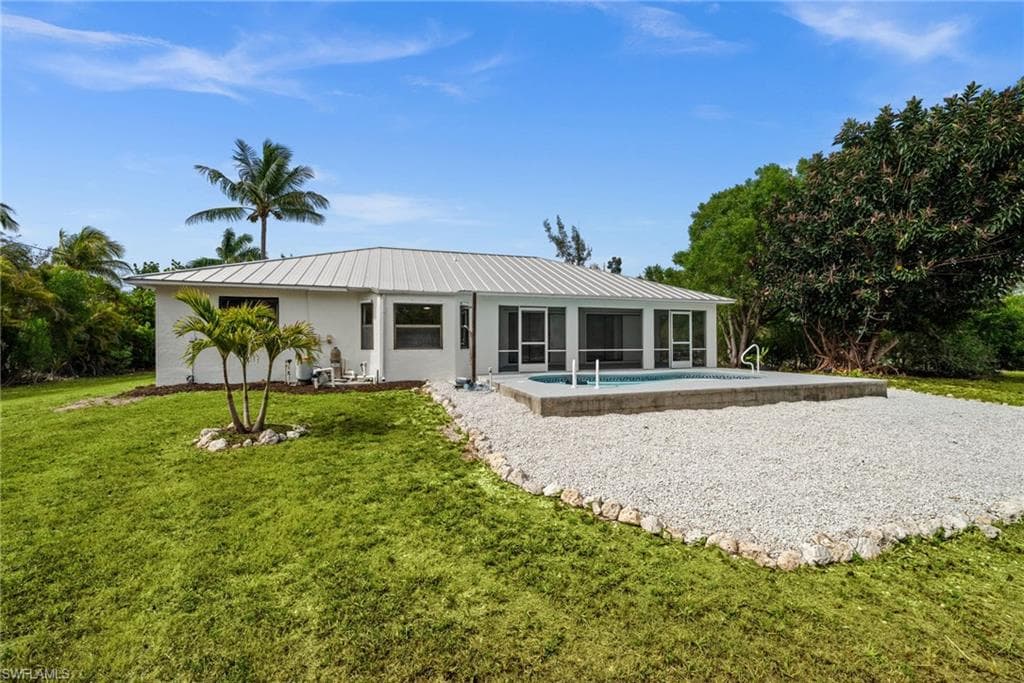 5563 Bay Point RD-21