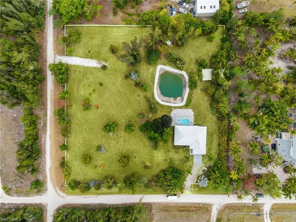 5563 Bay Point RD-13