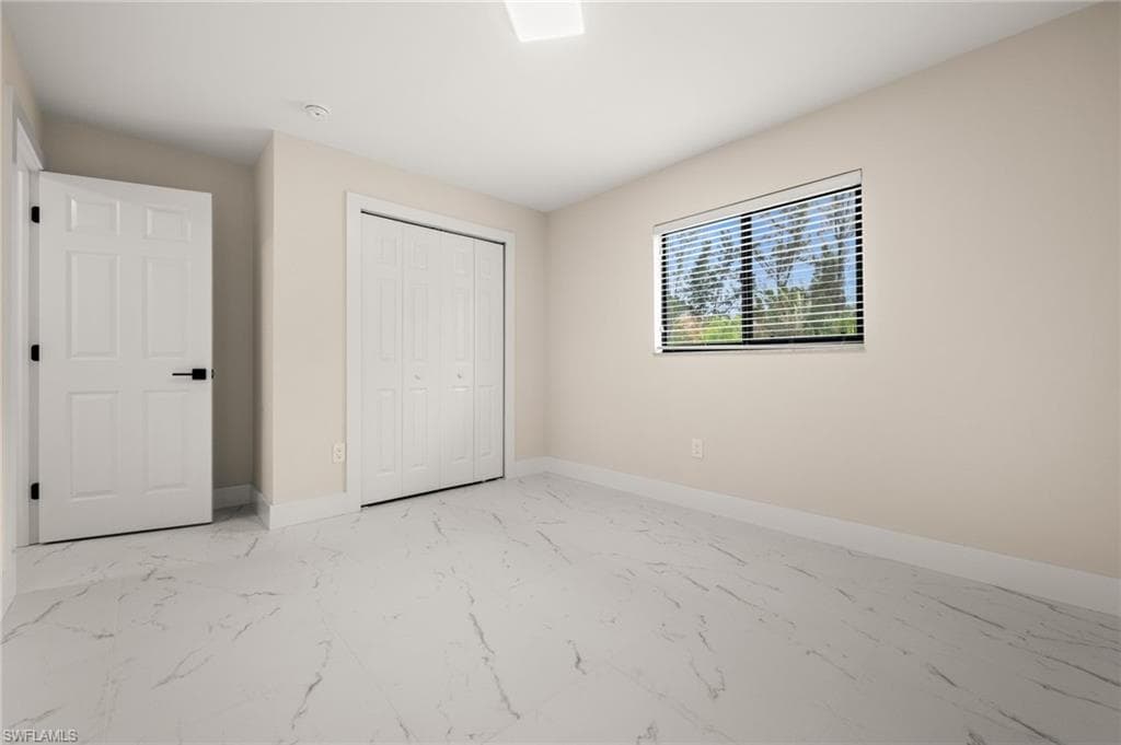 5563 Bay Point RD-36