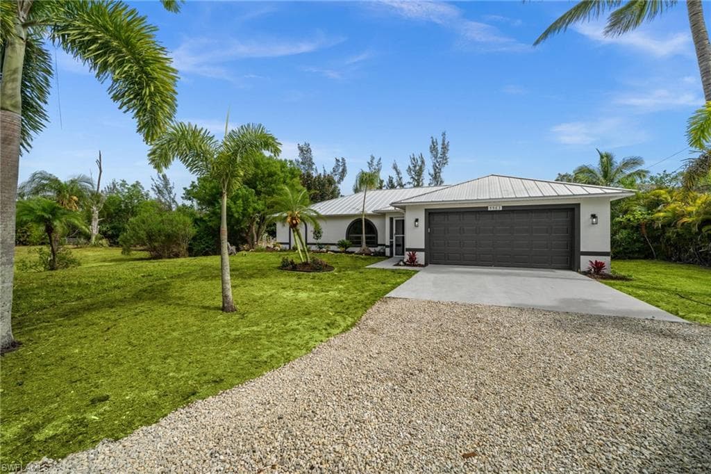 5563 Bay Point RD-18