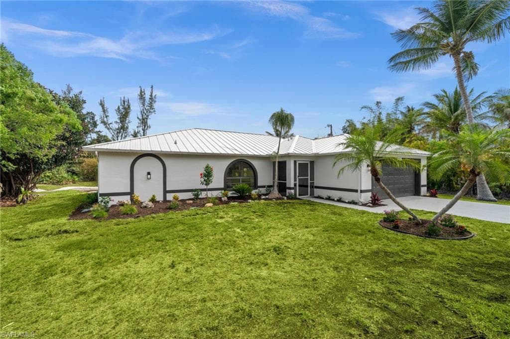 5563 Bay Point RD-20