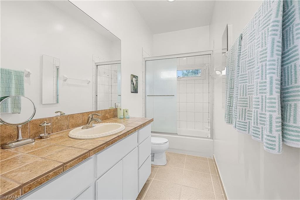 14000 Clubhouse DR-22