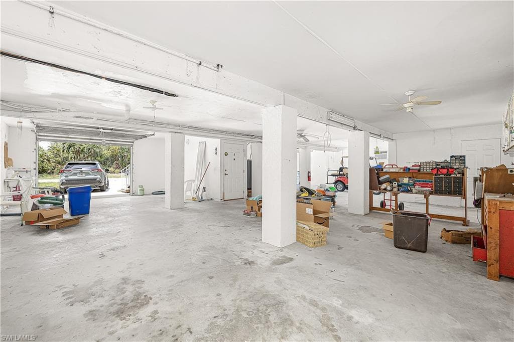 14000 Clubhouse DR-25
