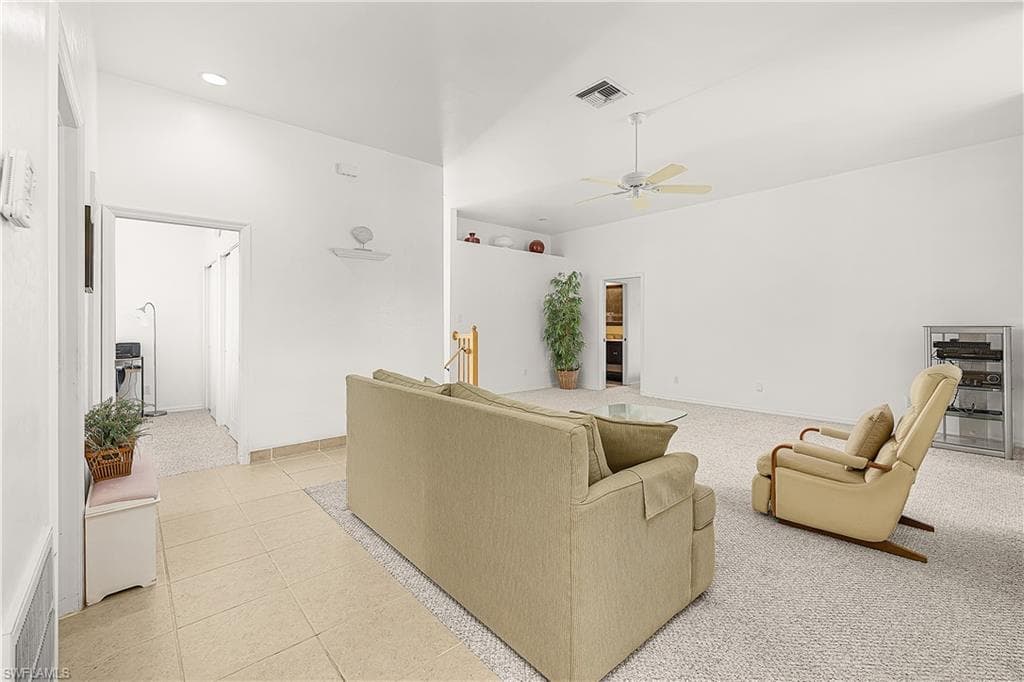 14000 Clubhouse DR-8