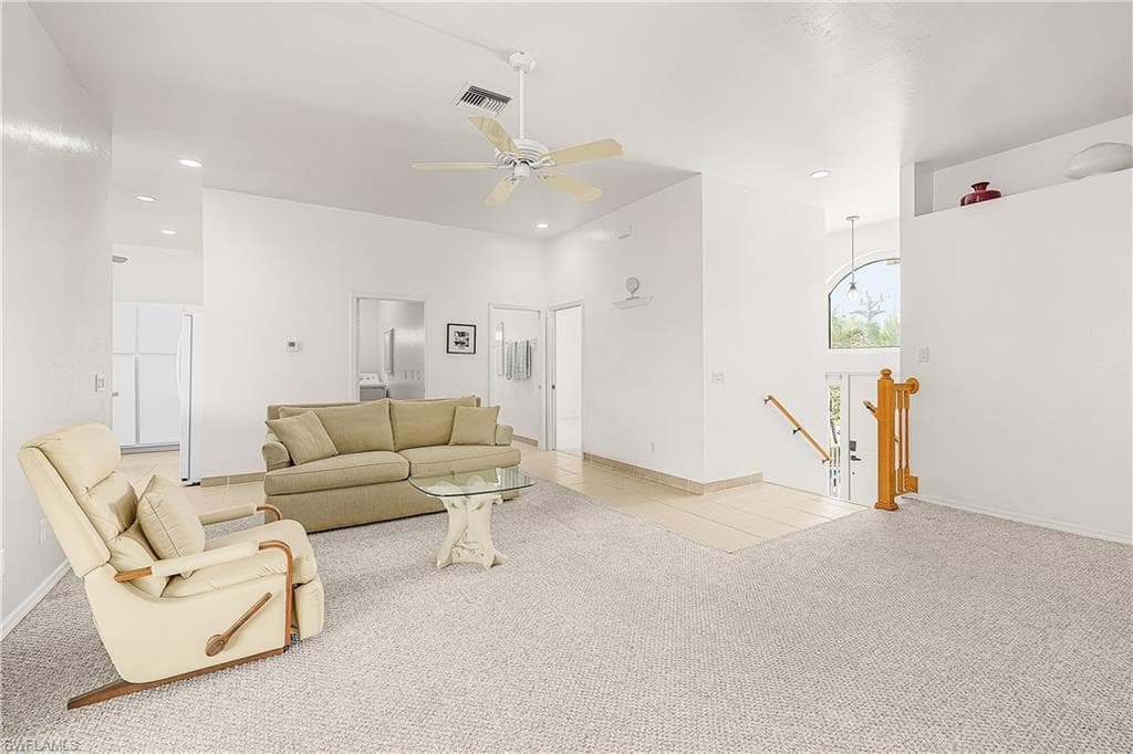 14000 Clubhouse DR-7
