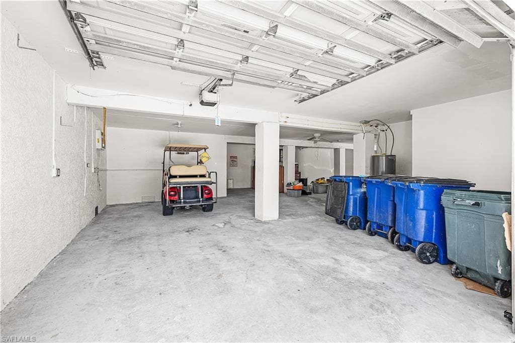 14000 Clubhouse DR-24