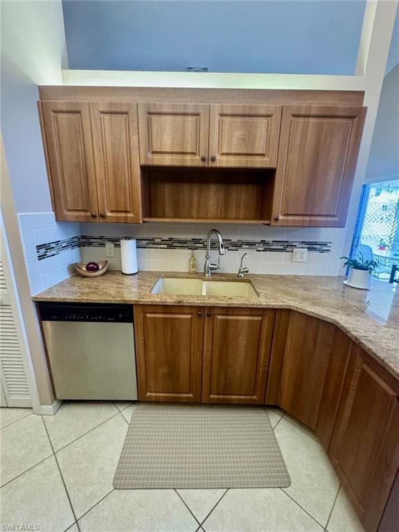 13648 Admiral CT-4