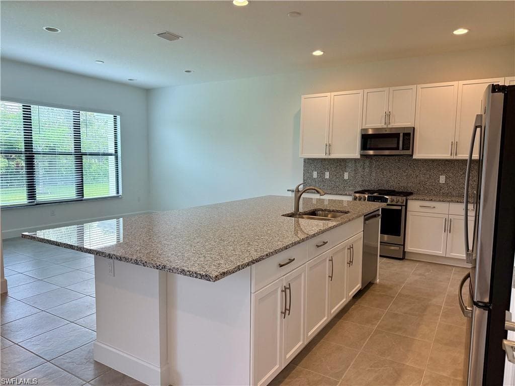 20884 Thistle Leaf LN-2