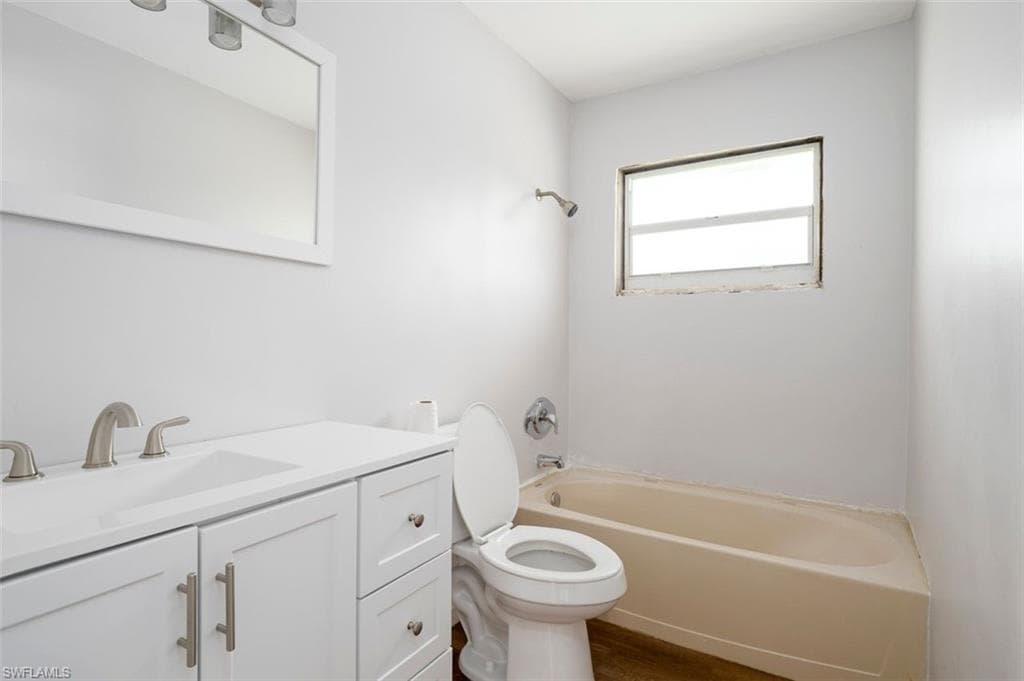 4631 New Haven DR-16