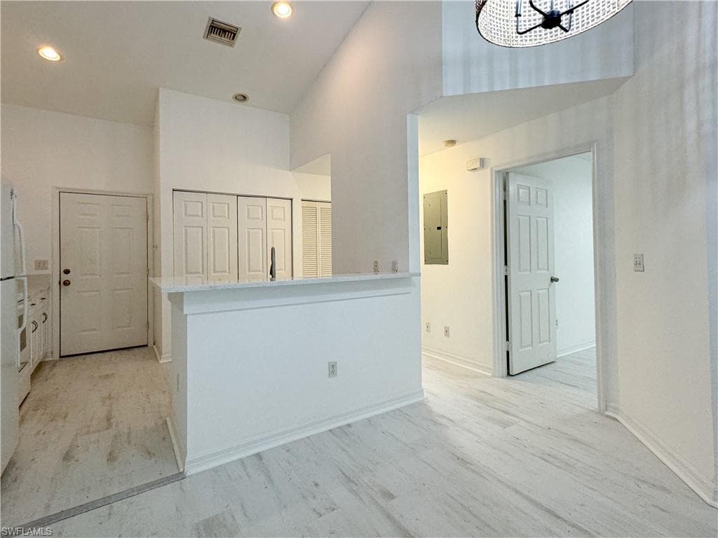 6265 Vista Garden WAY B-16