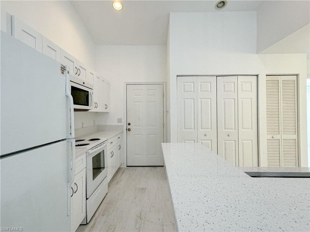 6265 Vista Garden WAY B-19
