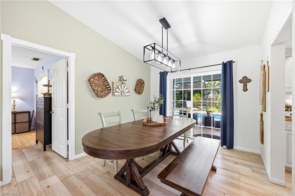 720 Meyer DR-5