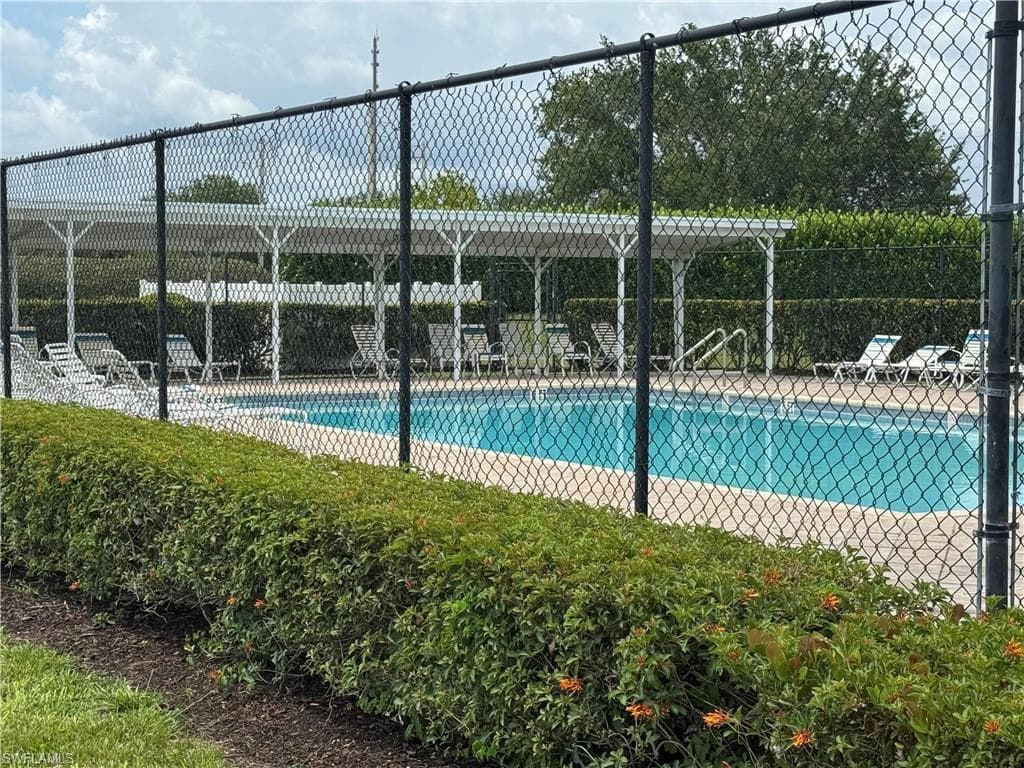 720 Meyer DR-25