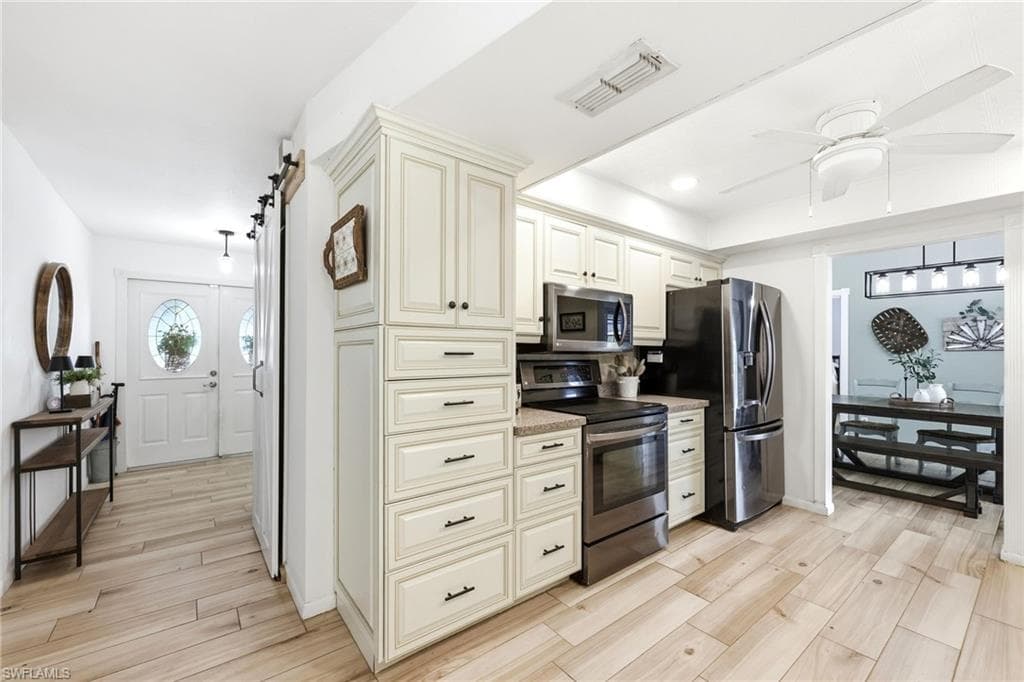 720 Meyer DR-8