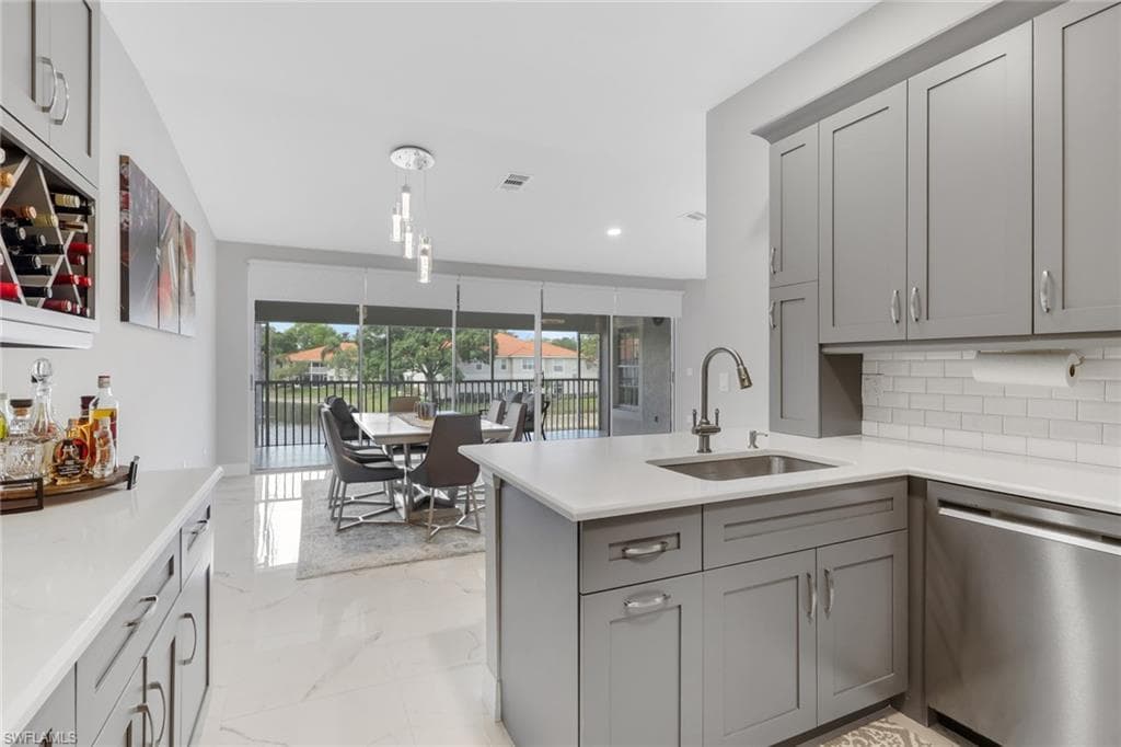 7648 Oleander Gate DR H202-14