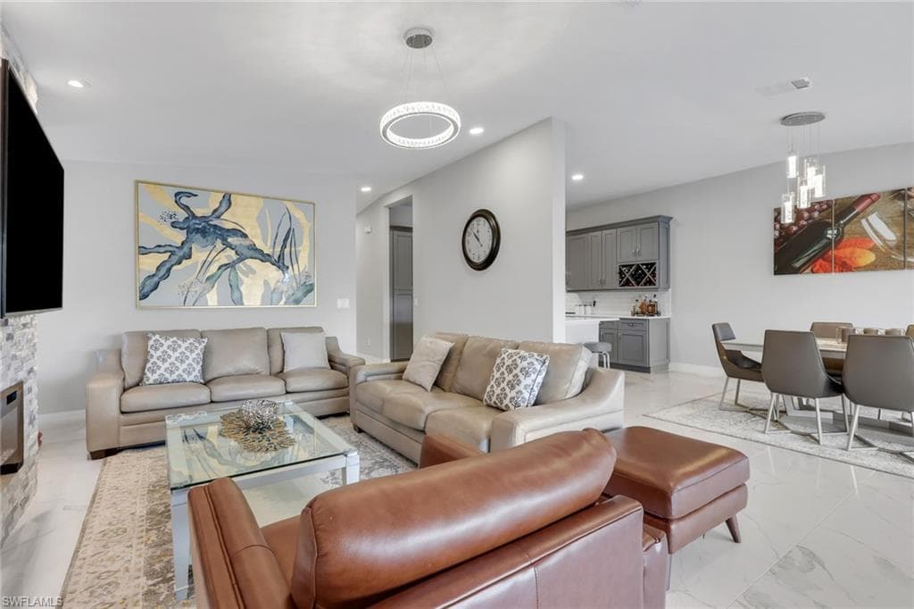 7648 Oleander Gate DR H202-10