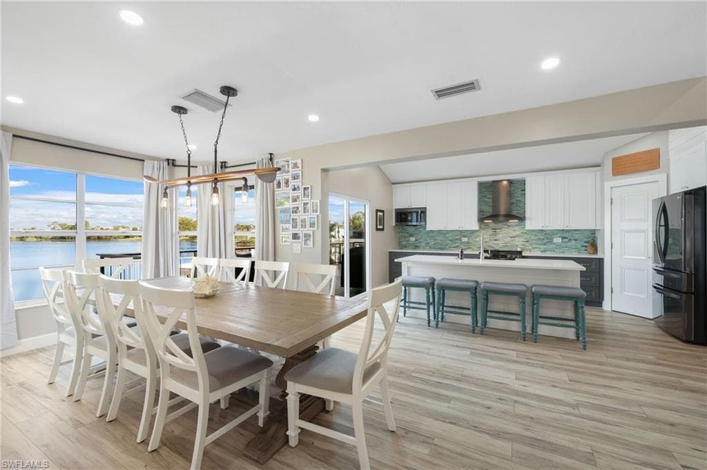 5100 Harborage DR-16