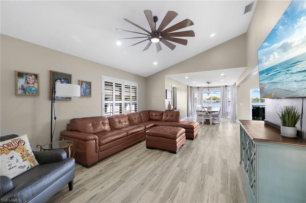 5100 Harborage DR-2