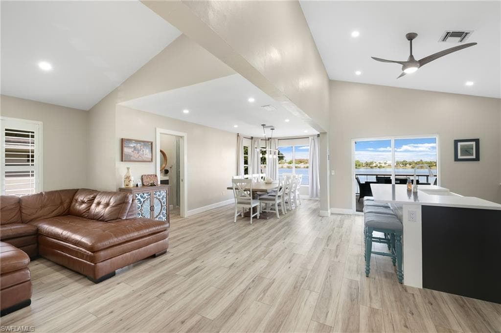 5100 Harborage DR-4